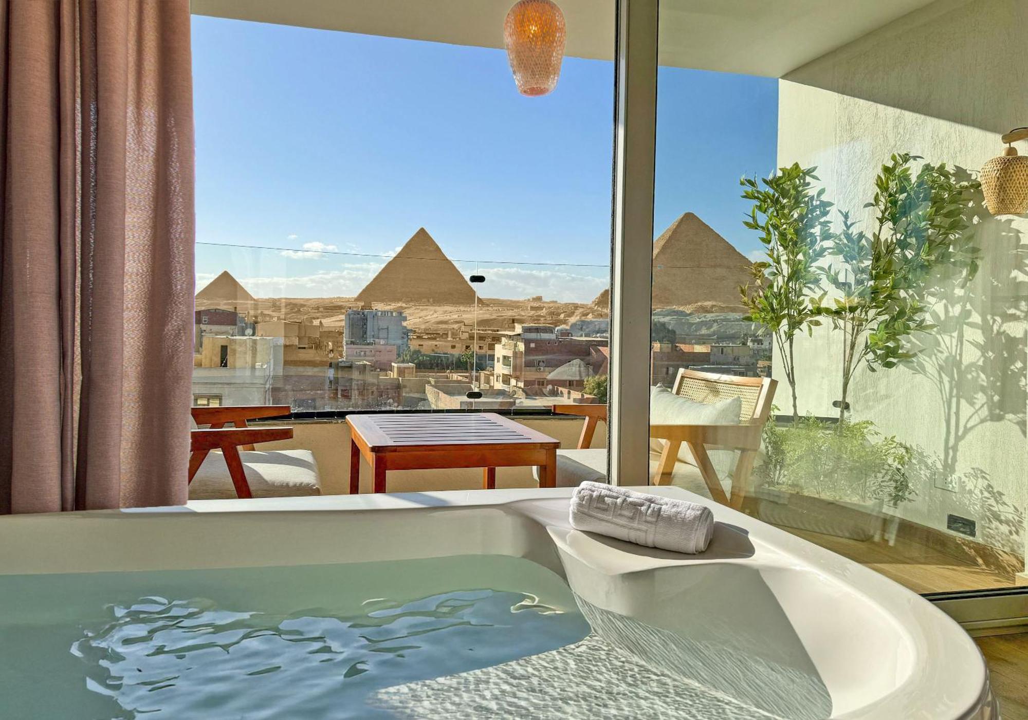 Galaxy Pyramids View Inn Kafret el-Gabal Exteriör bild